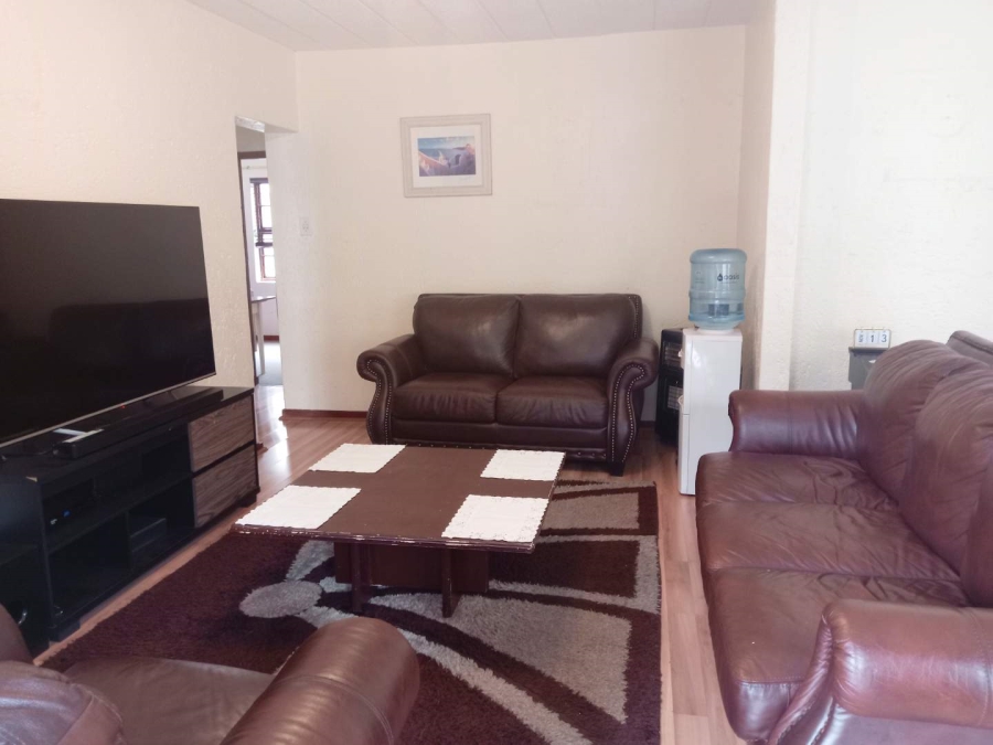 To Let 3 Bedroom Property for Rent in Dowerglen Gauteng