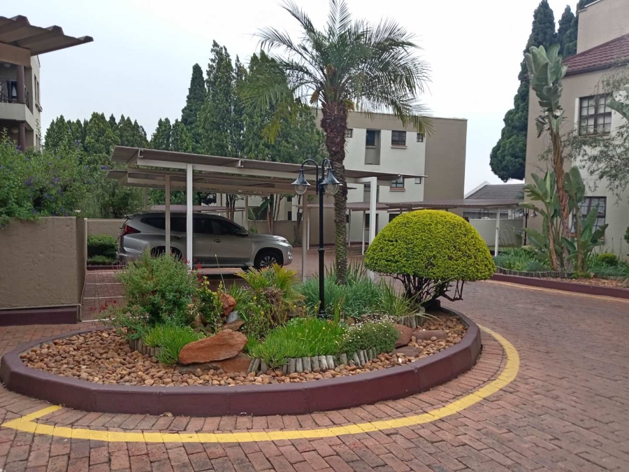 To Let 3 Bedroom Property for Rent in Dowerglen Gauteng