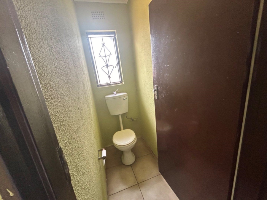 To Let 3 Bedroom Property for Rent in Vosloorus Gauteng