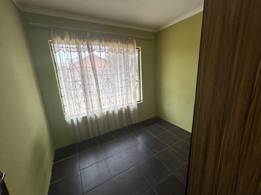 To Let 3 Bedroom Property for Rent in Vosloorus Gauteng