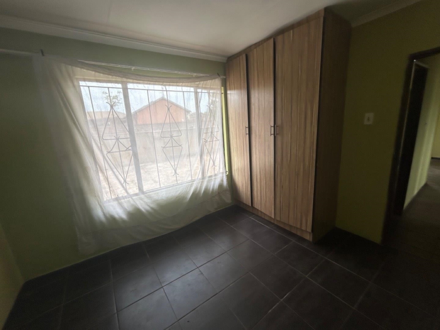 To Let 3 Bedroom Property for Rent in Vosloorus Gauteng