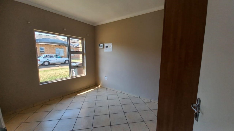 2 Bedroom Property for Sale in Riversdale Gauteng