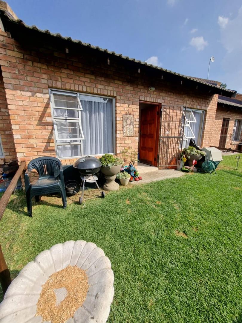 2 Bedroom Property for Sale in Riversdale Gauteng