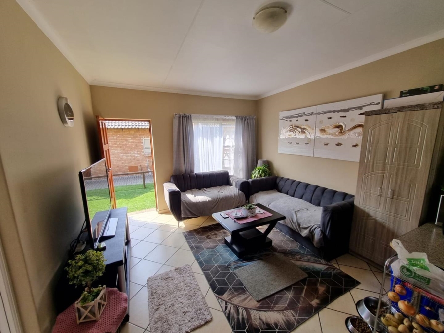 2 Bedroom Property for Sale in Riversdale Gauteng