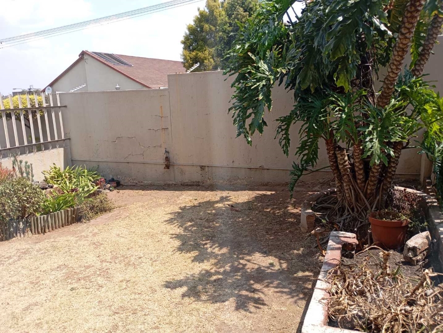 3 Bedroom Property for Sale in Oakdene Gauteng