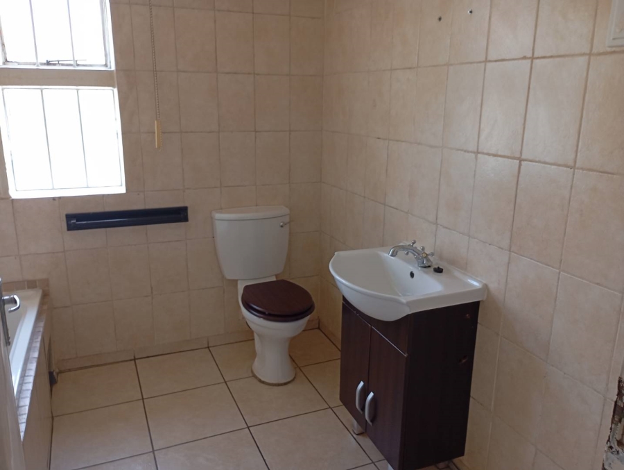 3 Bedroom Property for Sale in Oakdene Gauteng