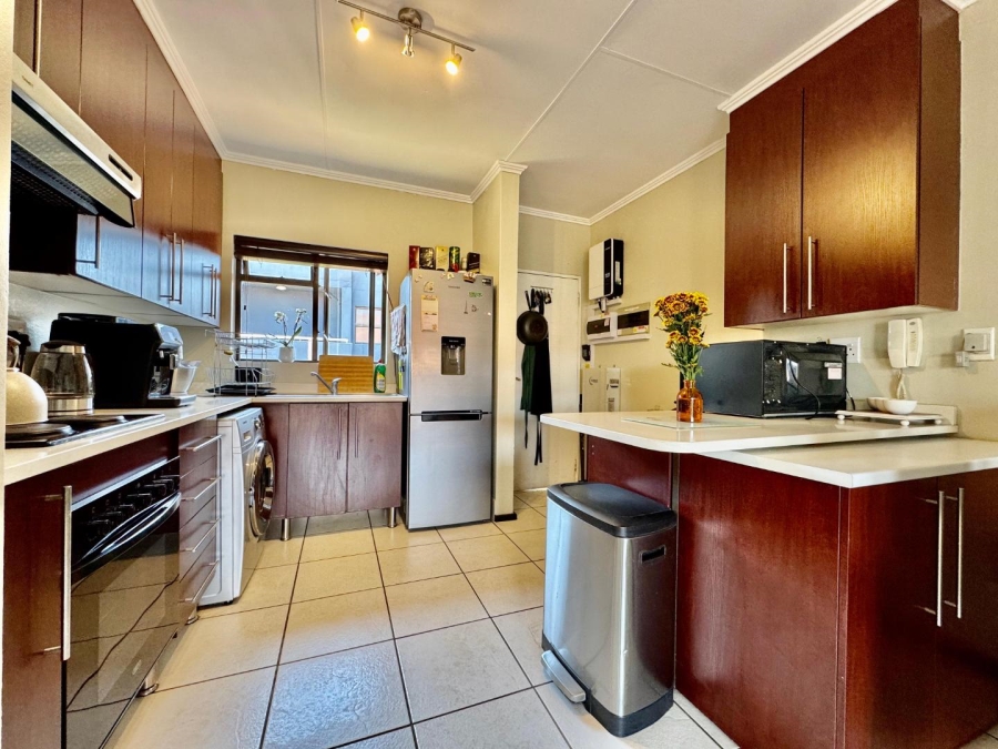 2 Bedroom Property for Sale in Glenvista Gauteng