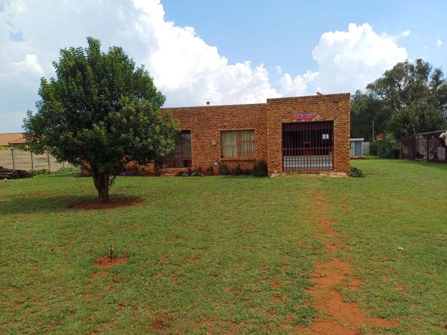 2 Bedroom Property for Sale in Welgedacht Gauteng