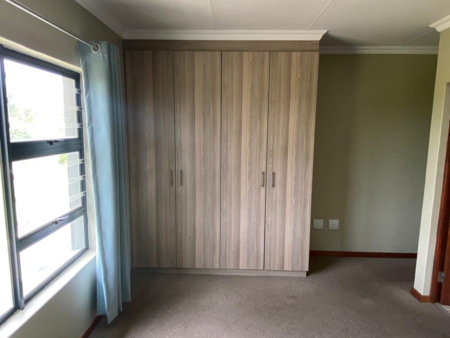 To Let 2 Bedroom Property for Rent in Noordwyk Gauteng