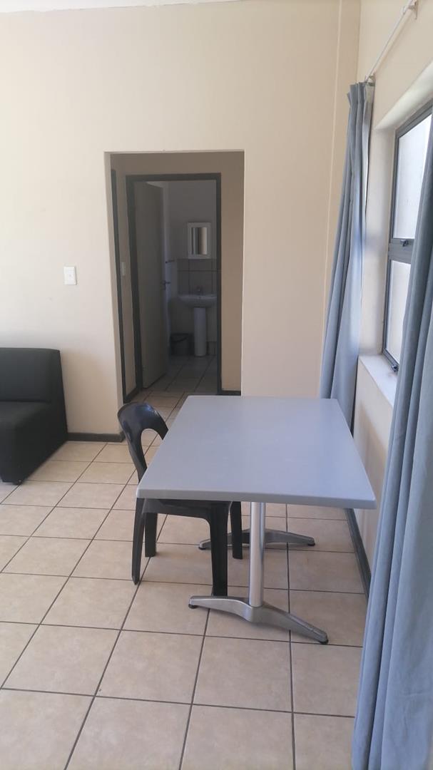 To Let 2 Bedroom Property for Rent in Ruimsig Gauteng