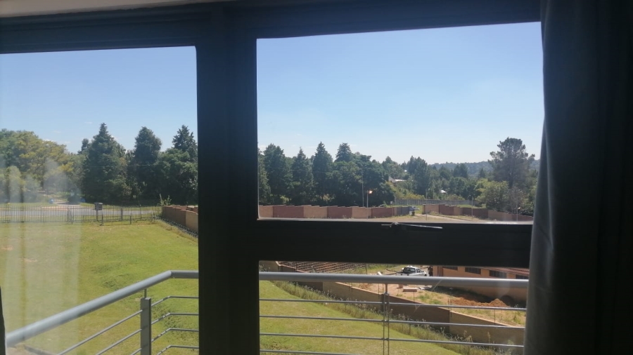 To Let 2 Bedroom Property for Rent in Ruimsig Gauteng