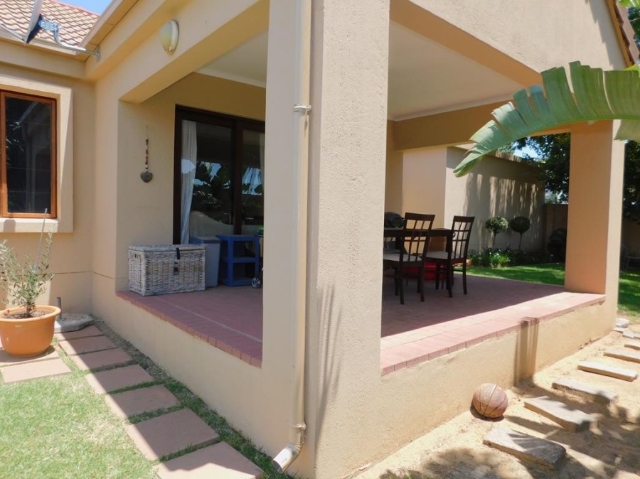 To Let 3 Bedroom Property for Rent in Douglasdale Gauteng