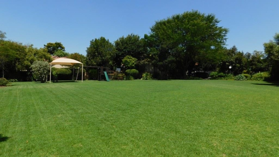 To Let 3 Bedroom Property for Rent in Douglasdale Gauteng