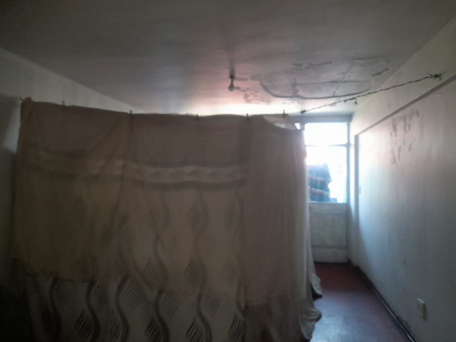 1 Bedroom Property for Sale in Hillbrow Gauteng