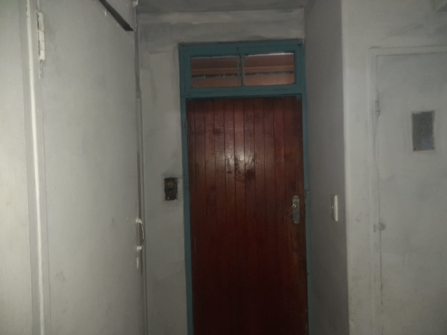 1 Bedroom Property for Sale in Hillbrow Gauteng