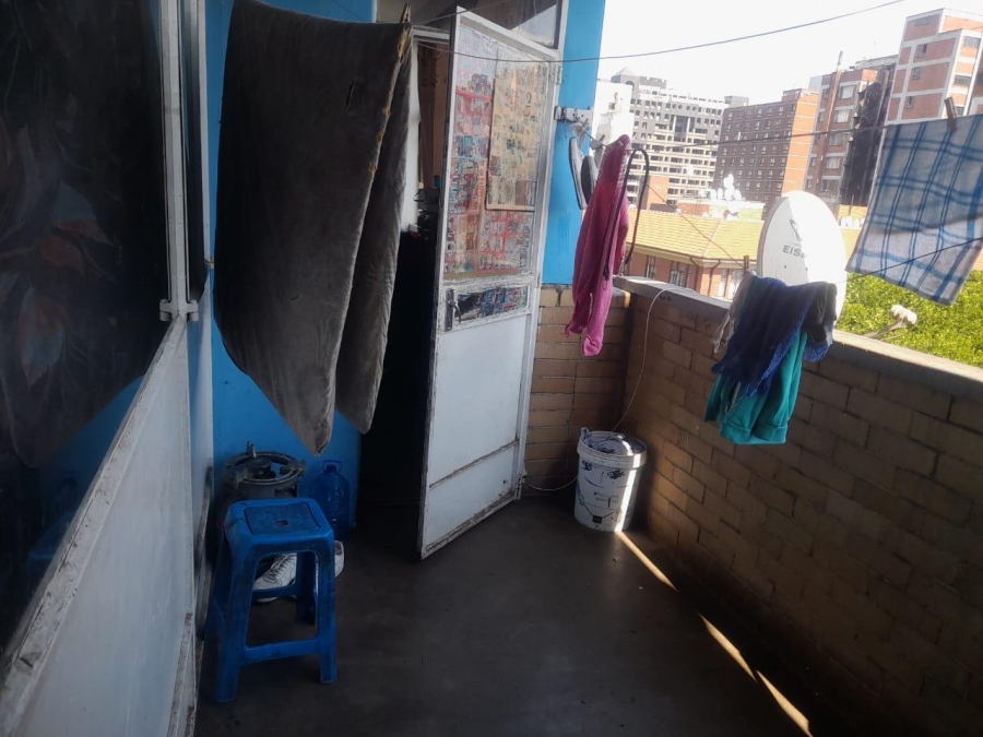 1 Bedroom Property for Sale in Hillbrow Gauteng