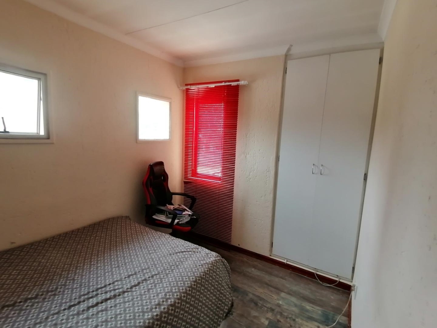 To Let 3 Bedroom Property for Rent in Dalpark Gauteng