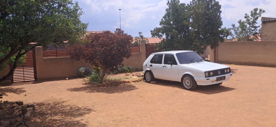 2 Bedroom Property for Sale in Soshanguve M Gauteng