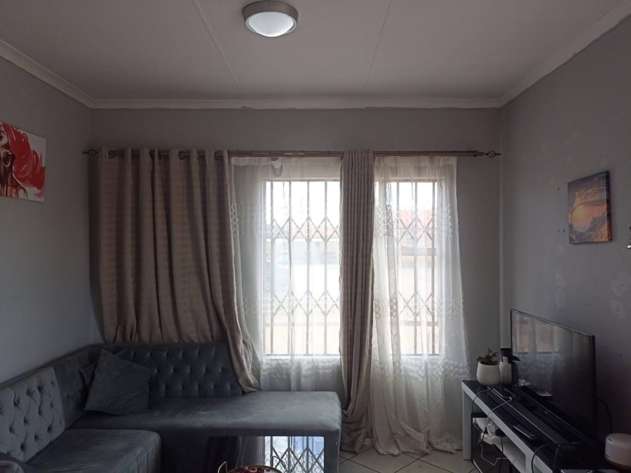 3 Bedroom Property for Sale in Dawn Park Gauteng