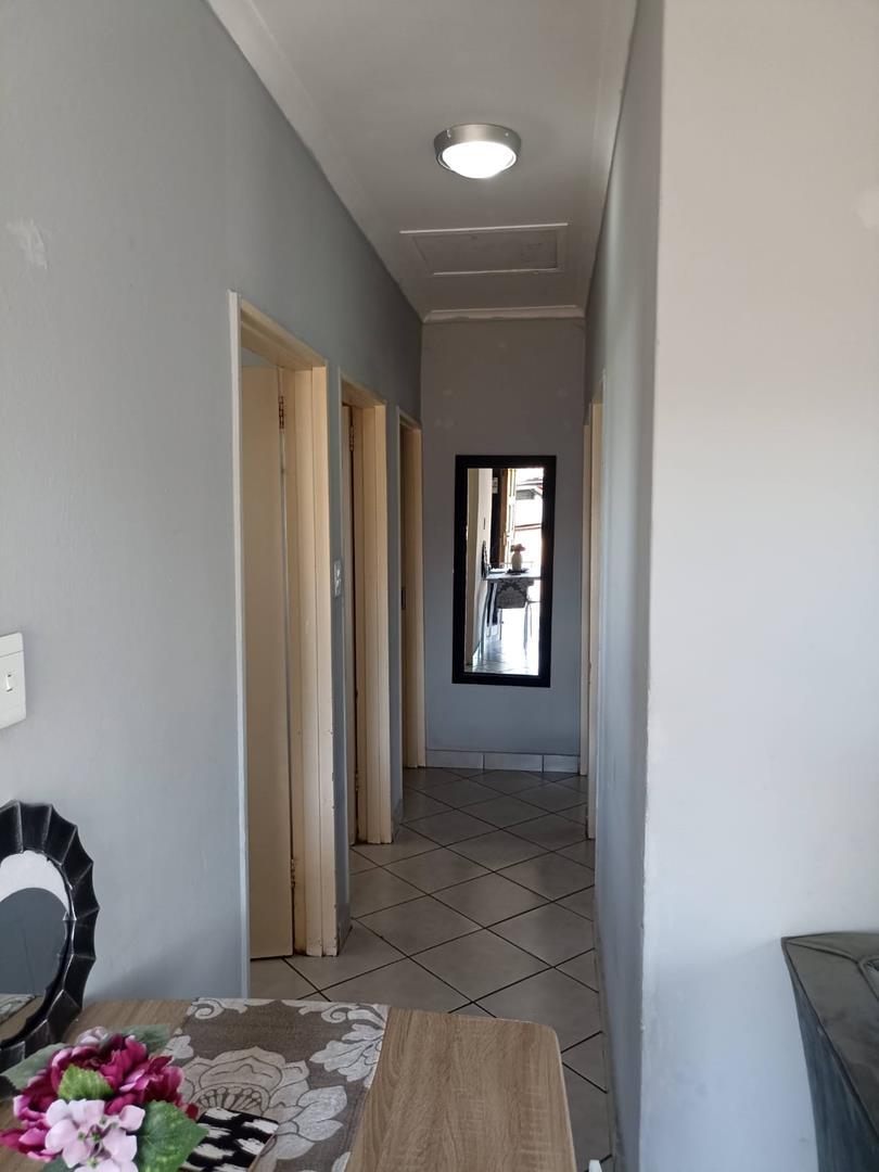 3 Bedroom Property for Sale in Dawn Park Gauteng