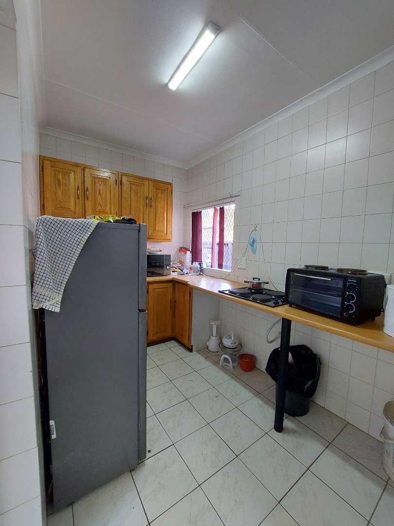 To Let 1 Bedroom Property for Rent in Menlo Park Gauteng