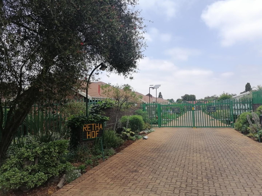 3 Bedroom Property for Sale in Birchleigh Gauteng