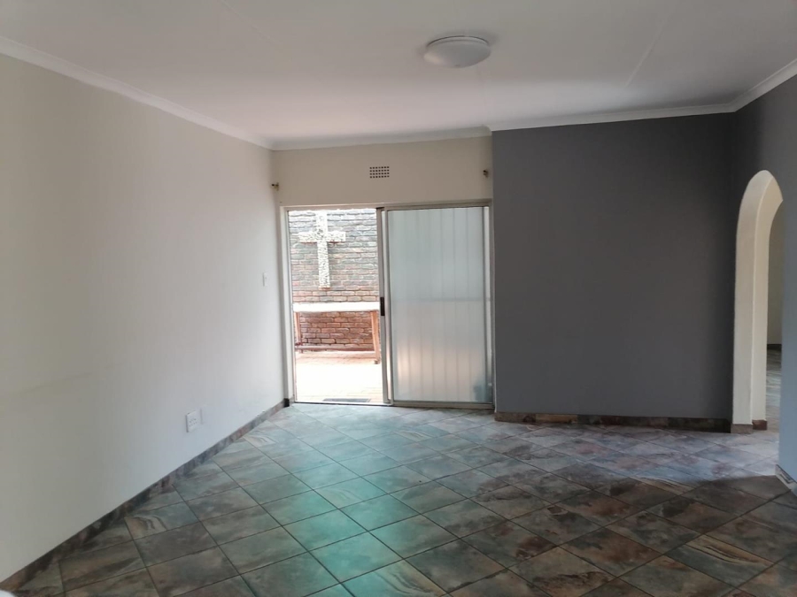 3 Bedroom Property for Sale in Birchleigh Gauteng