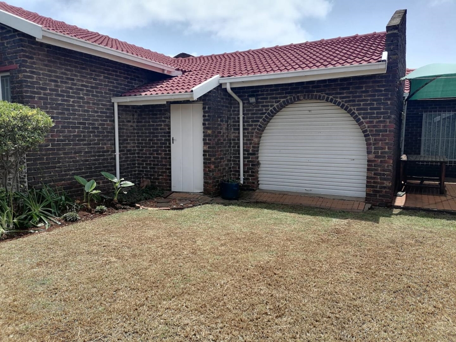 3 Bedroom Property for Sale in Birchleigh Gauteng