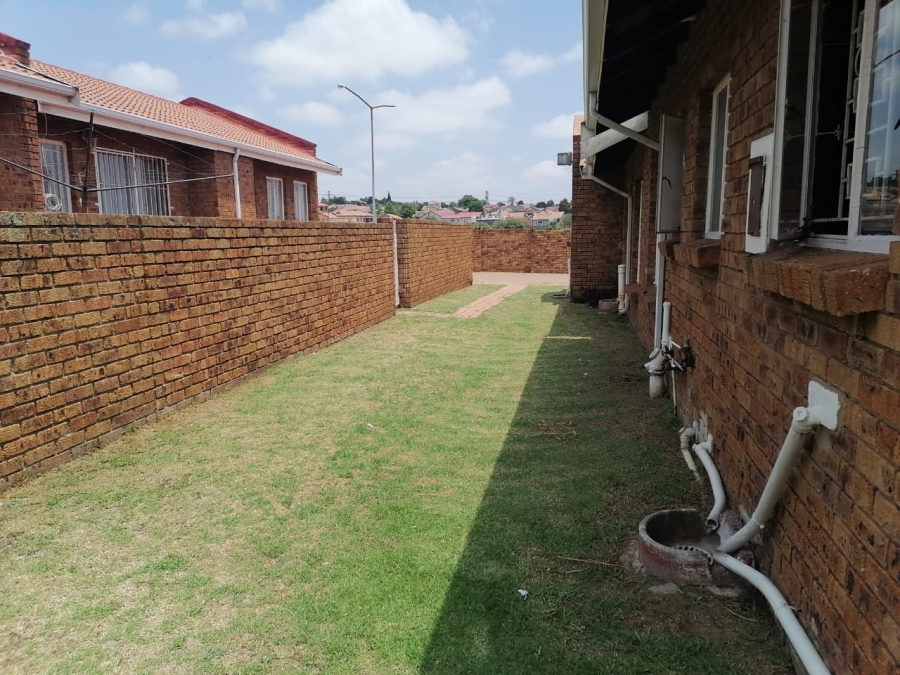 2 Bedroom Property for Sale in Norkem Park Gauteng