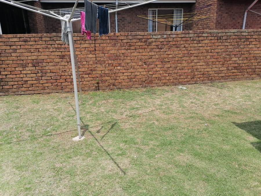 2 Bedroom Property for Sale in Norkem Park Gauteng