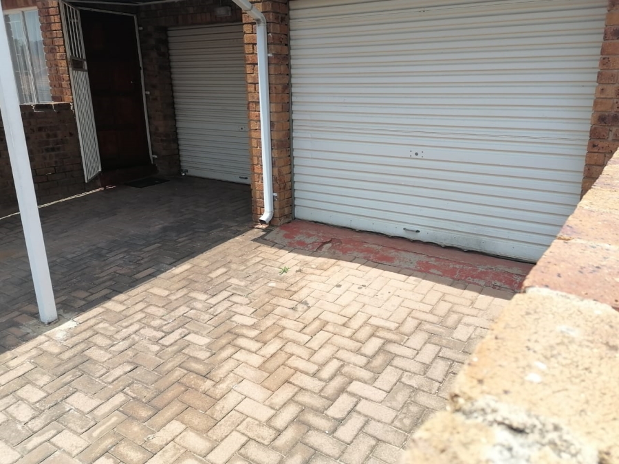 2 Bedroom Property for Sale in Norkem Park Gauteng