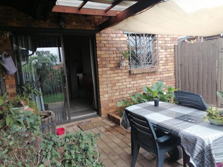 3 Bedroom Property for Sale in Terenure Gauteng