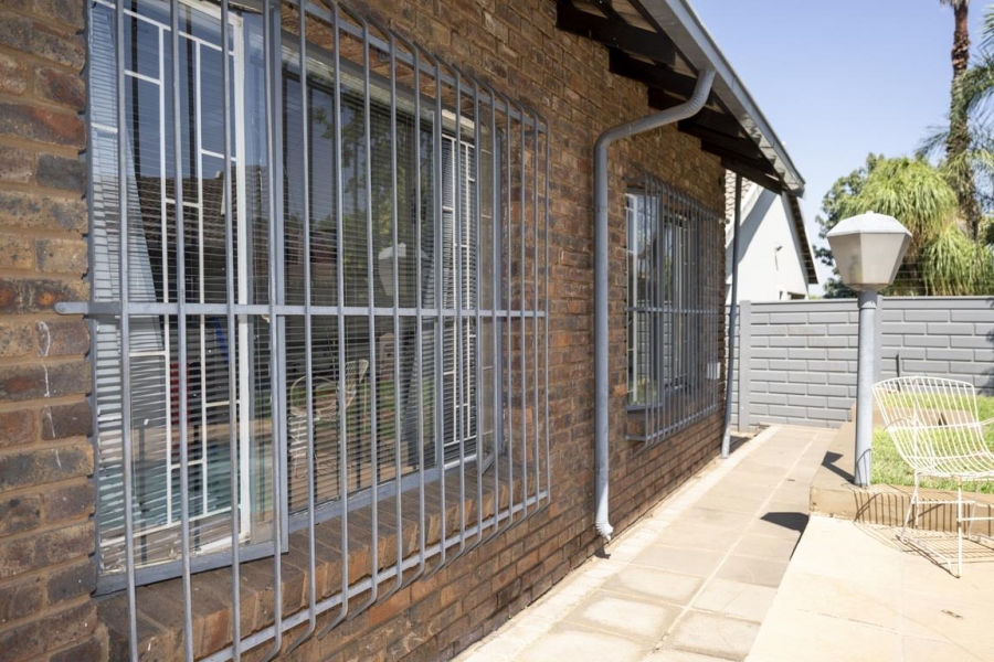 3 Bedroom Property for Sale in Zwartkop Gauteng