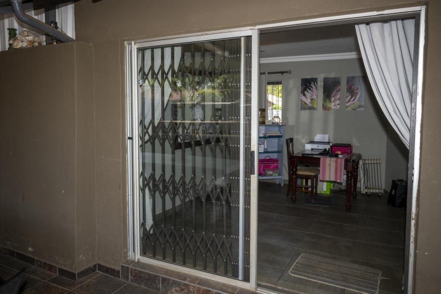 3 Bedroom Property for Sale in Zwartkop Gauteng