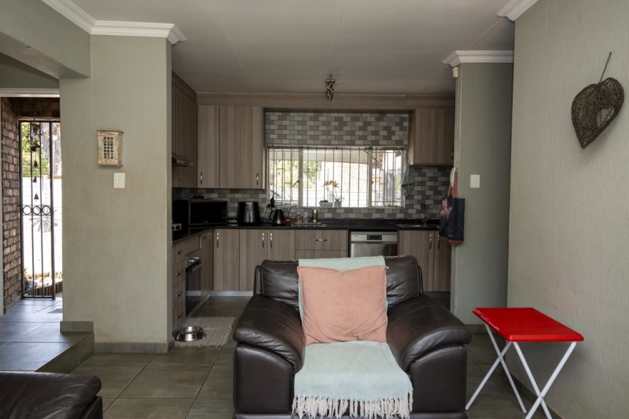 3 Bedroom Property for Sale in Zwartkop Gauteng