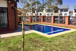 3 Bedroom Property for Sale in Oakdene Gauteng