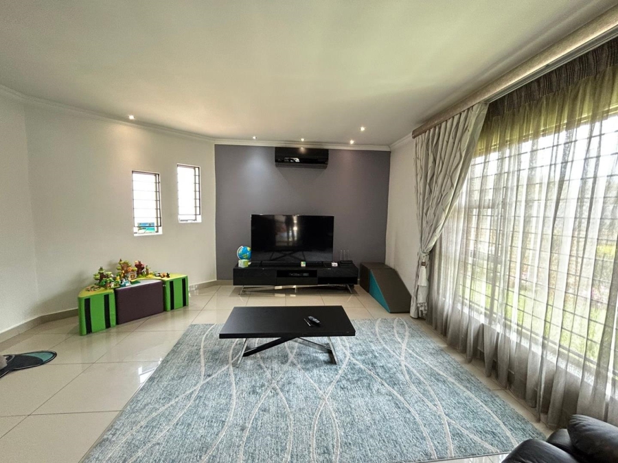 3 Bedroom Property for Sale in Lakefield Gauteng