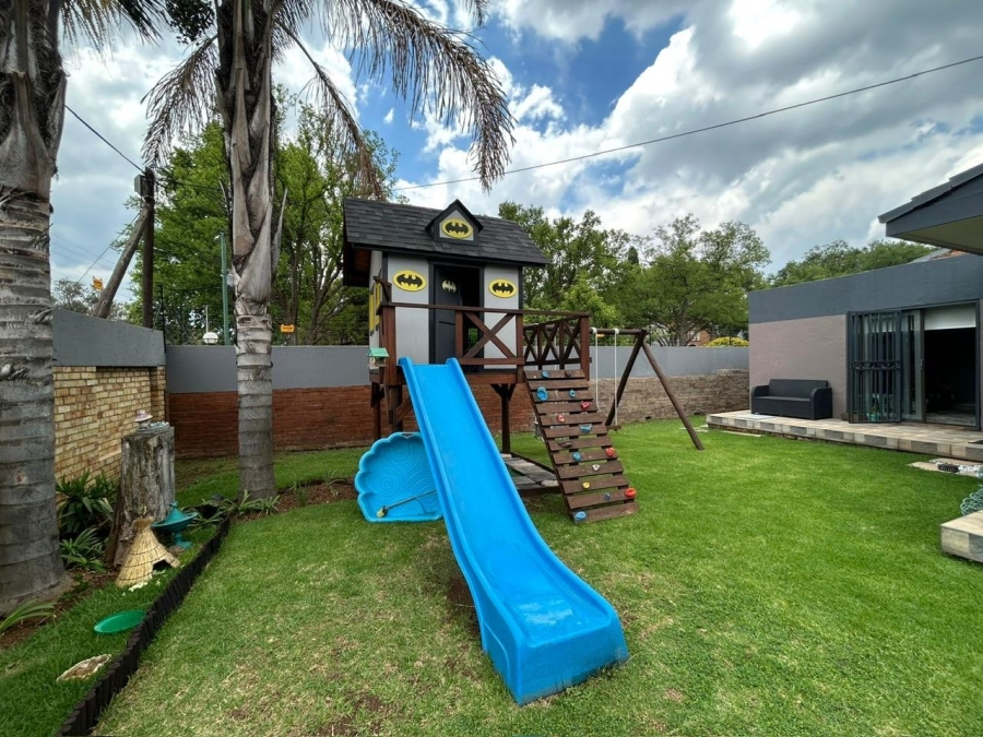 3 Bedroom Property for Sale in Lakefield Gauteng