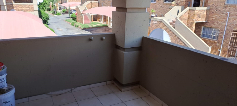 2 Bedroom Property for Sale in Liefde en Vrede Gauteng