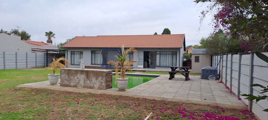 3 Bedroom Property for Sale in Mayberry Park Gauteng