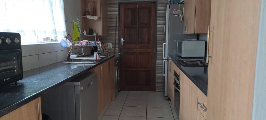 3 Bedroom Property for Sale in Mayberry Park Gauteng