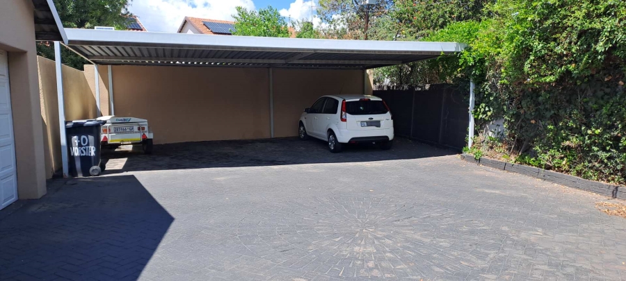 3 Bedroom Property for Sale in Glenanda Gauteng