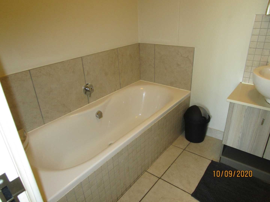 To Let 2 Bedroom Property for Rent in Rivonia Gauteng