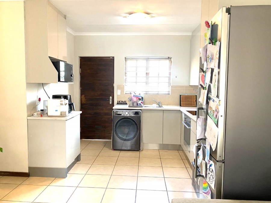 3 Bedroom Property for Sale in Country View Gauteng