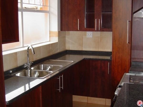 To Let 1 Bedroom Property for Rent in Illovo Gauteng