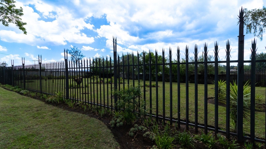 4 Bedroom Property for Sale in Brackenhurst Gauteng