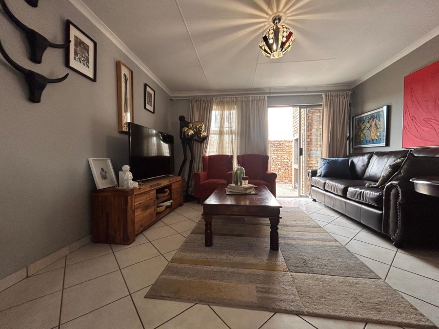 3 Bedroom Property for Sale in New Market Gauteng