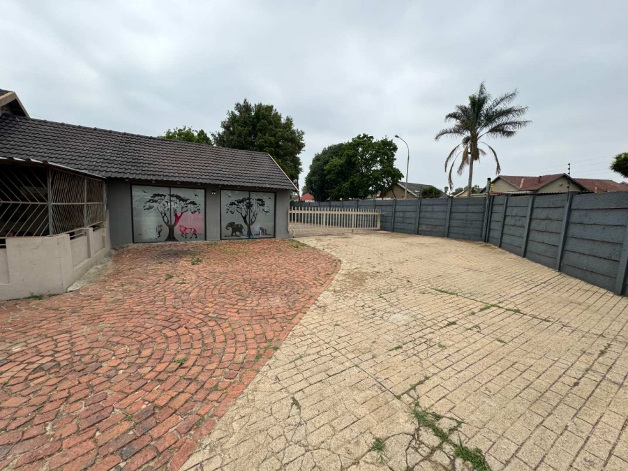 3 Bedroom Property for Sale in General Albertspark Gauteng