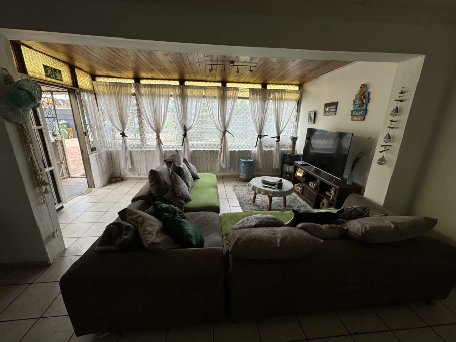 3 Bedroom Property for Sale in General Albertspark Gauteng