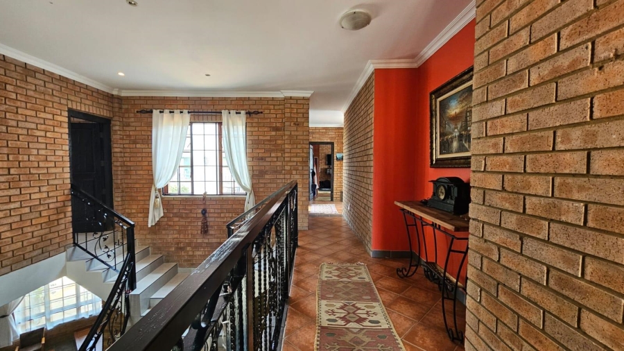 3 Bedroom Property for Sale in Faerie Glen Gauteng